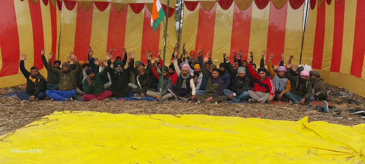 Farmers and Sikh organizations continued their protest on the second day as well