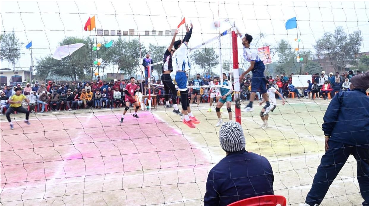 Sports College Gorakhpur defeated Maharana Pratap Volleyball Academy Lucknow