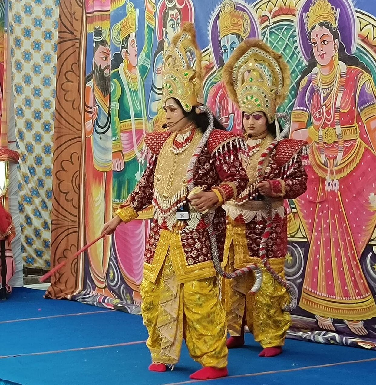 The drama of Bharat Milap was staged in Ramlila.