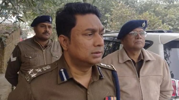 Bihar News: चोर के घर छापामारी करने गई पुलिस पर चोरी का सामान गायब करने का आरोप, अब FIR के निर्देश