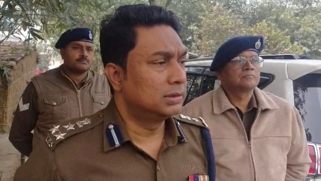 Vaishali News: Police accused of stealing seized goods during raid on thief's house, now ordered to file FIR