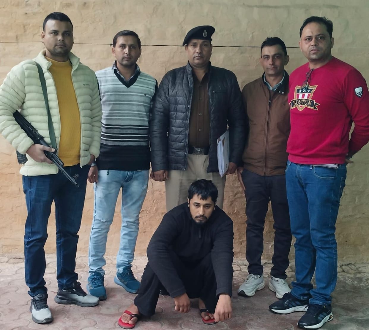 Accused of bag theft arrested, Rs 4050 recovered