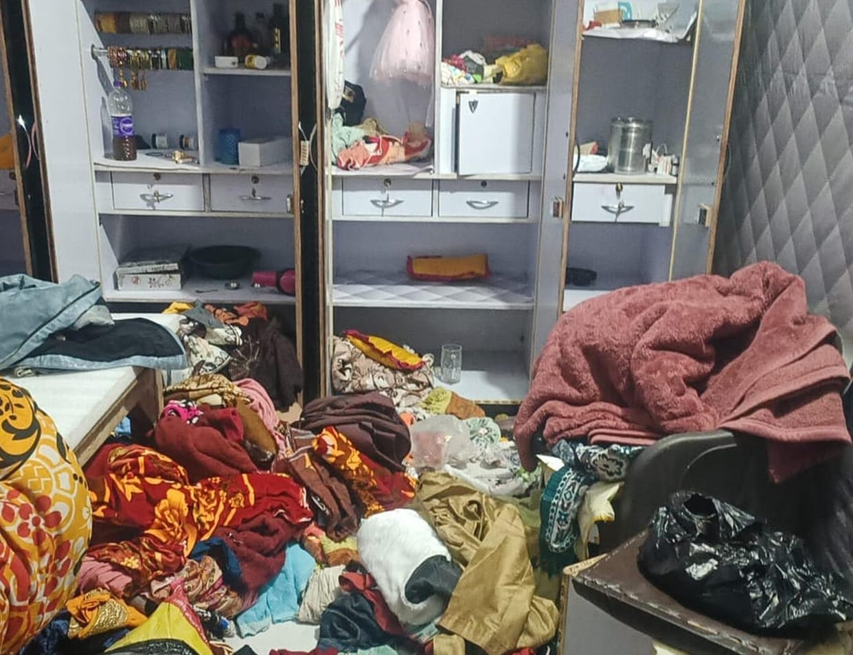 Rs 8 lakh stolen from airman's house, thieves leave behind licensed gun