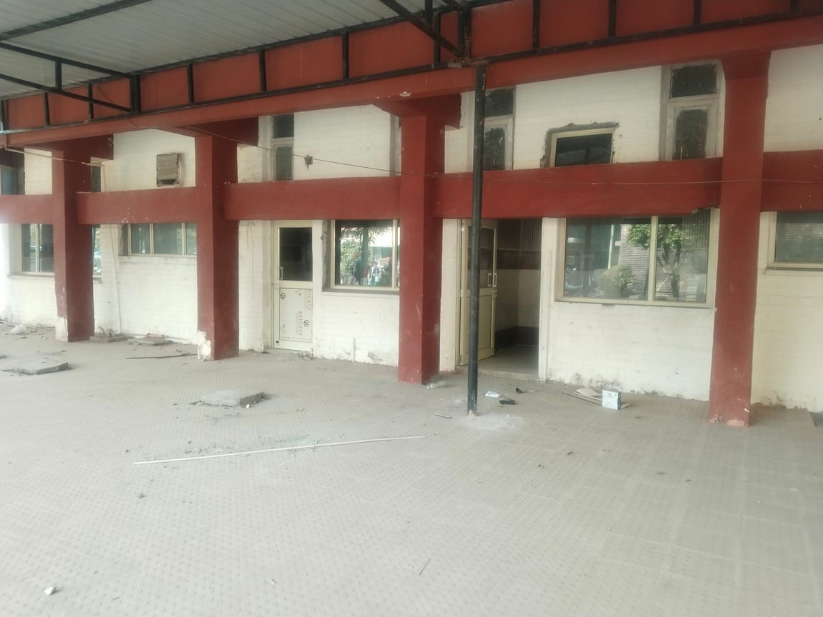 Negligence of Public Works Department, heavy on patients, CMO wrote a letter to XEN