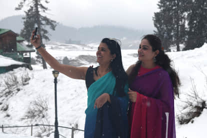 Drang has become the top choice for tourists seeking relief from the heat.