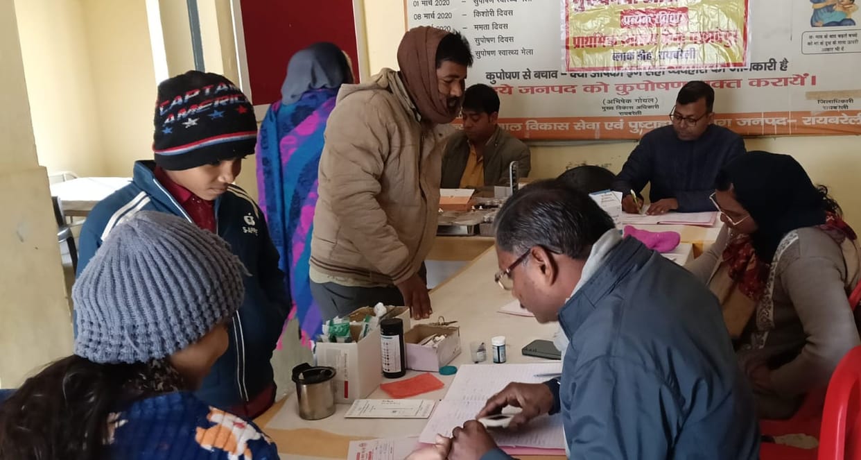 1061 patients suffering from fever, cough and gastro arrived at the health fair.