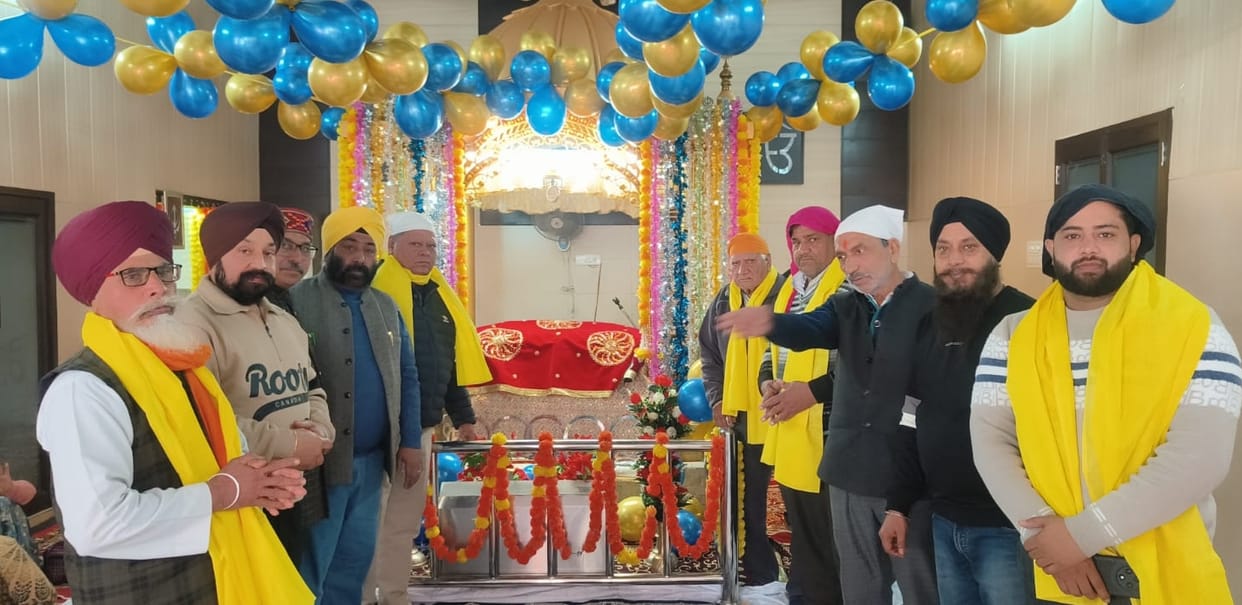 Guru Gobind Singh gave martyrdom to protect the religion.