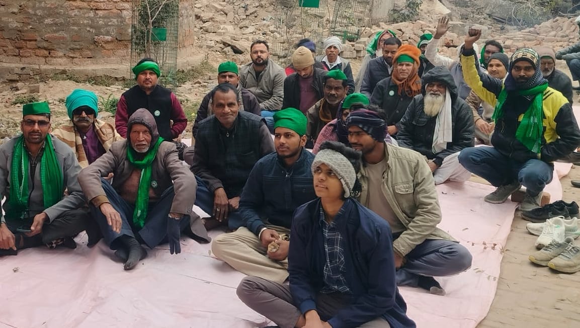 Farmers' protest in support of shopkeepers continued for the sixth day.