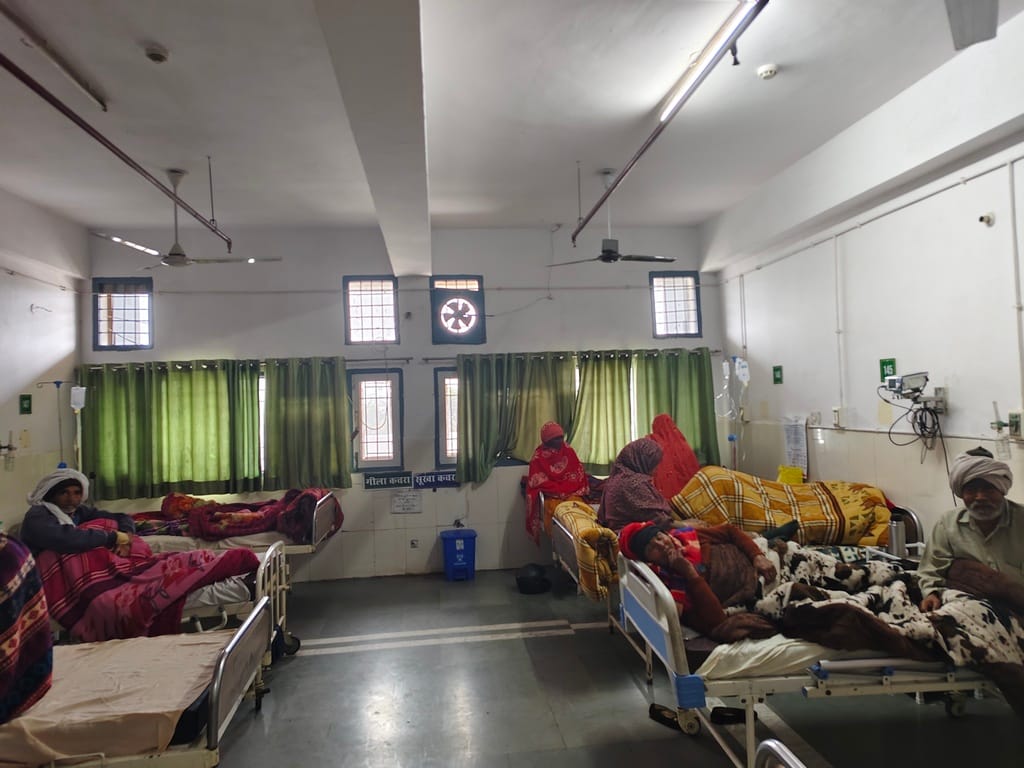 Cold wave increases cold, patients shiver in hospital