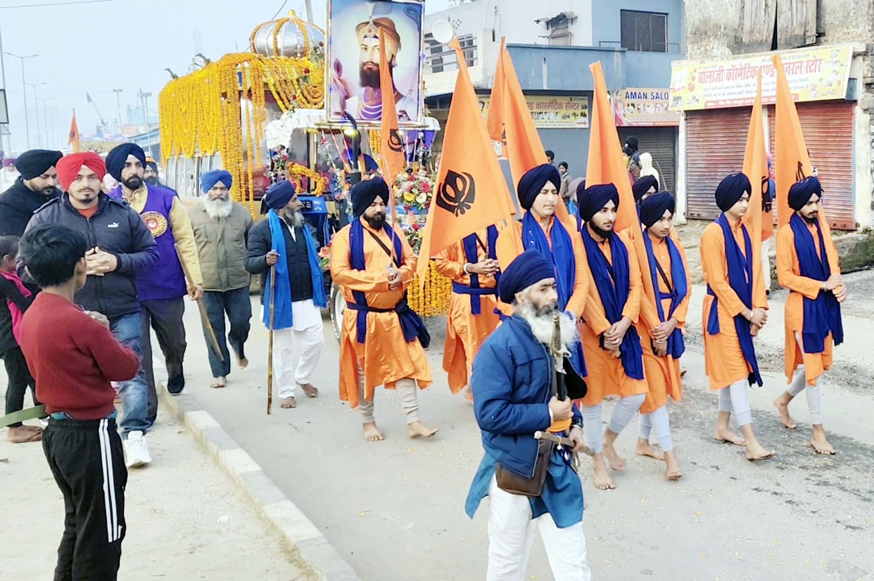 A Kirtan procession was taken out from Rampur Kalan Gurdwara.