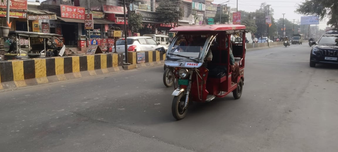 If you stop your e-rickshaw on the road to pick up passengers, you will be fined.