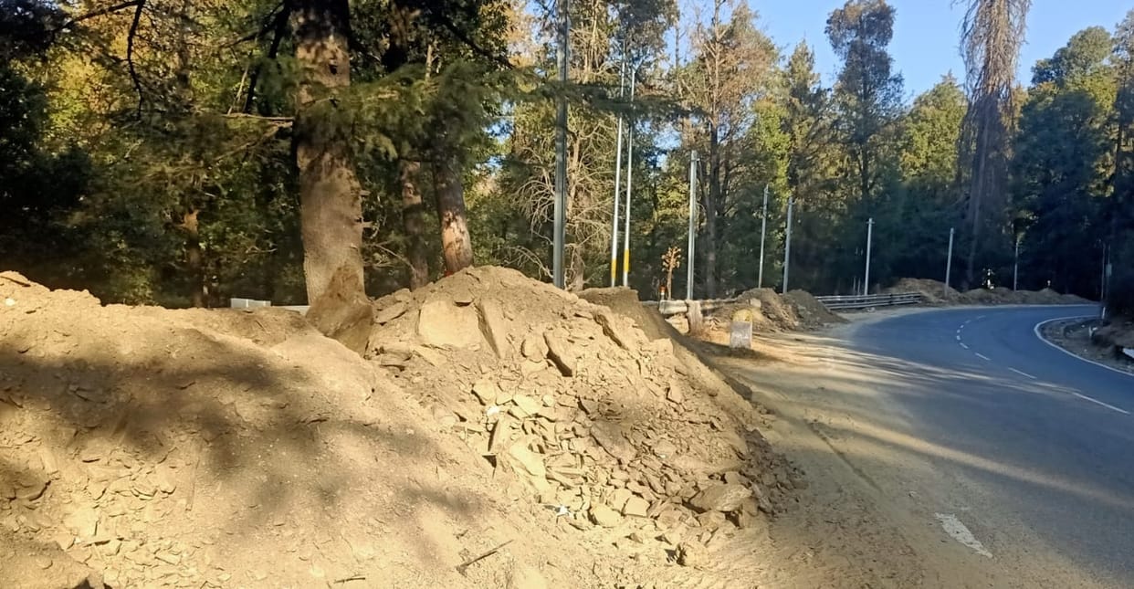 Work on Theog-Hatkoti NH angers people
