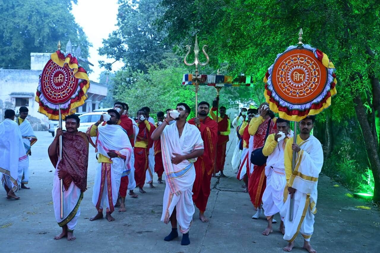 ऐसे हुआ आयोजन