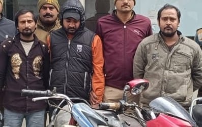 Three people, including two brothers, arrested with stolen vehicles.