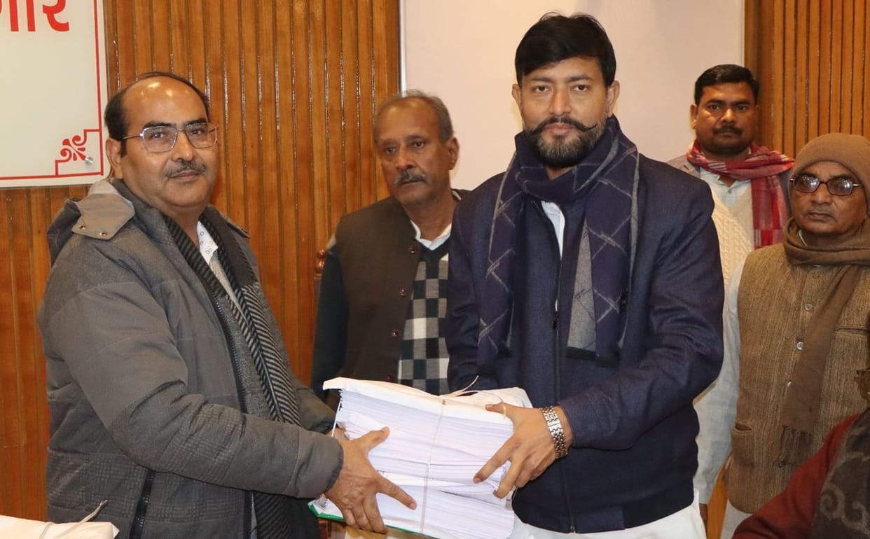 Publication of draft rolls, handed over to representatives of political parties on recognition