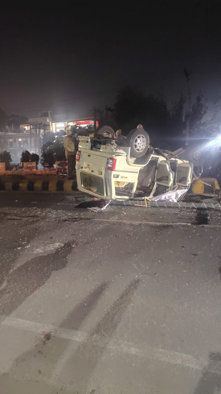 Seven people were injured in two road accidents; one person was referred to Gurugram.
