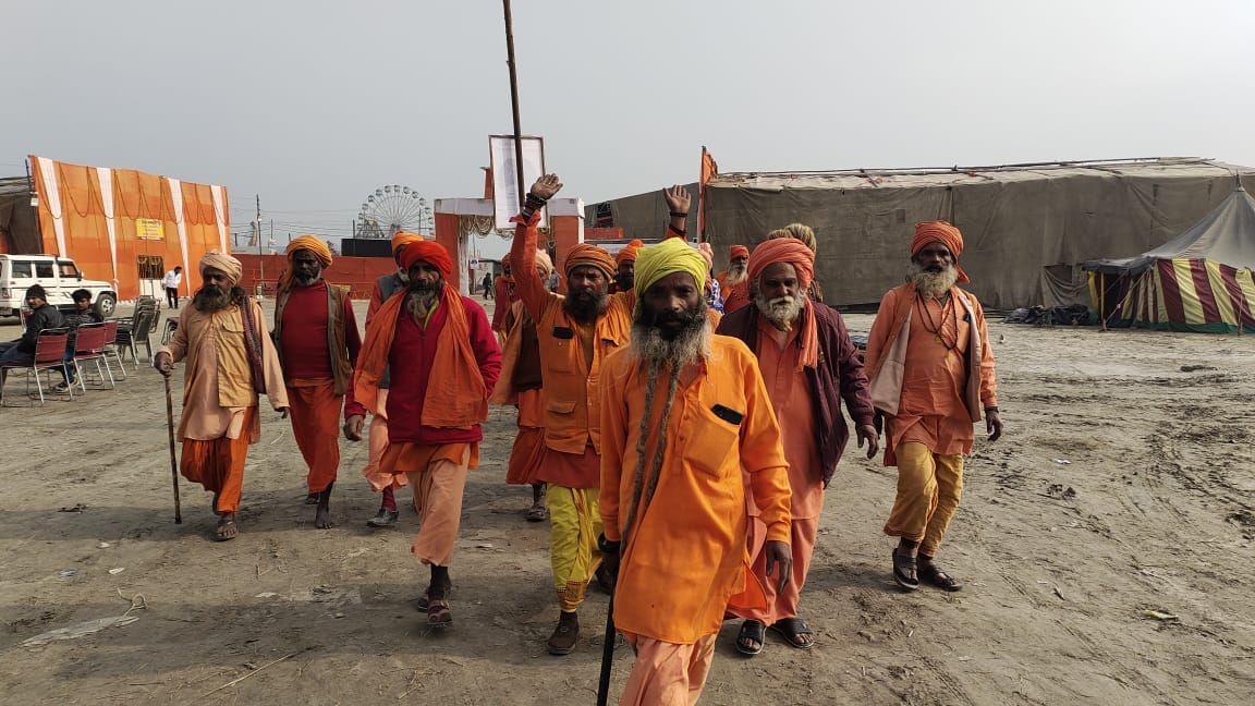 Saints express anger over lack of electricity in the pilgrimage area.