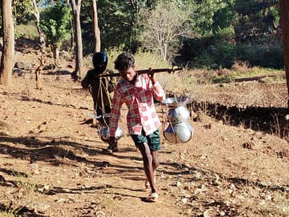 Jal Jeevan Mission stalled in Jamdih Latehar tribal village struggling with thirst amidst Nal-Jal claims