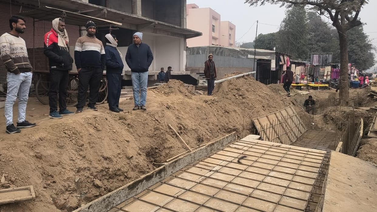 The possibility of service lanes being built in the city has caused sleepless nights.