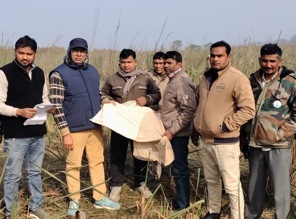 The joint team demarcated the land in the Ganga Khadar area.