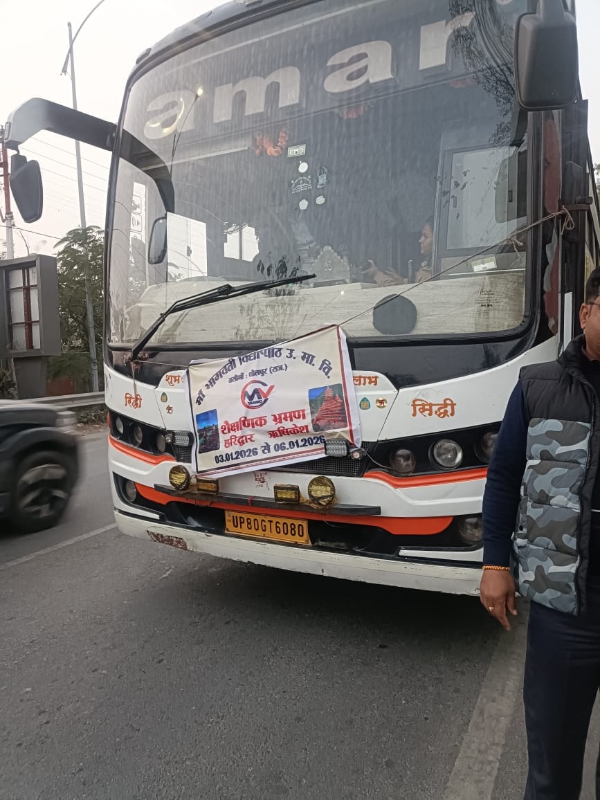 120 passengers in a bus with 32 sleeper seats