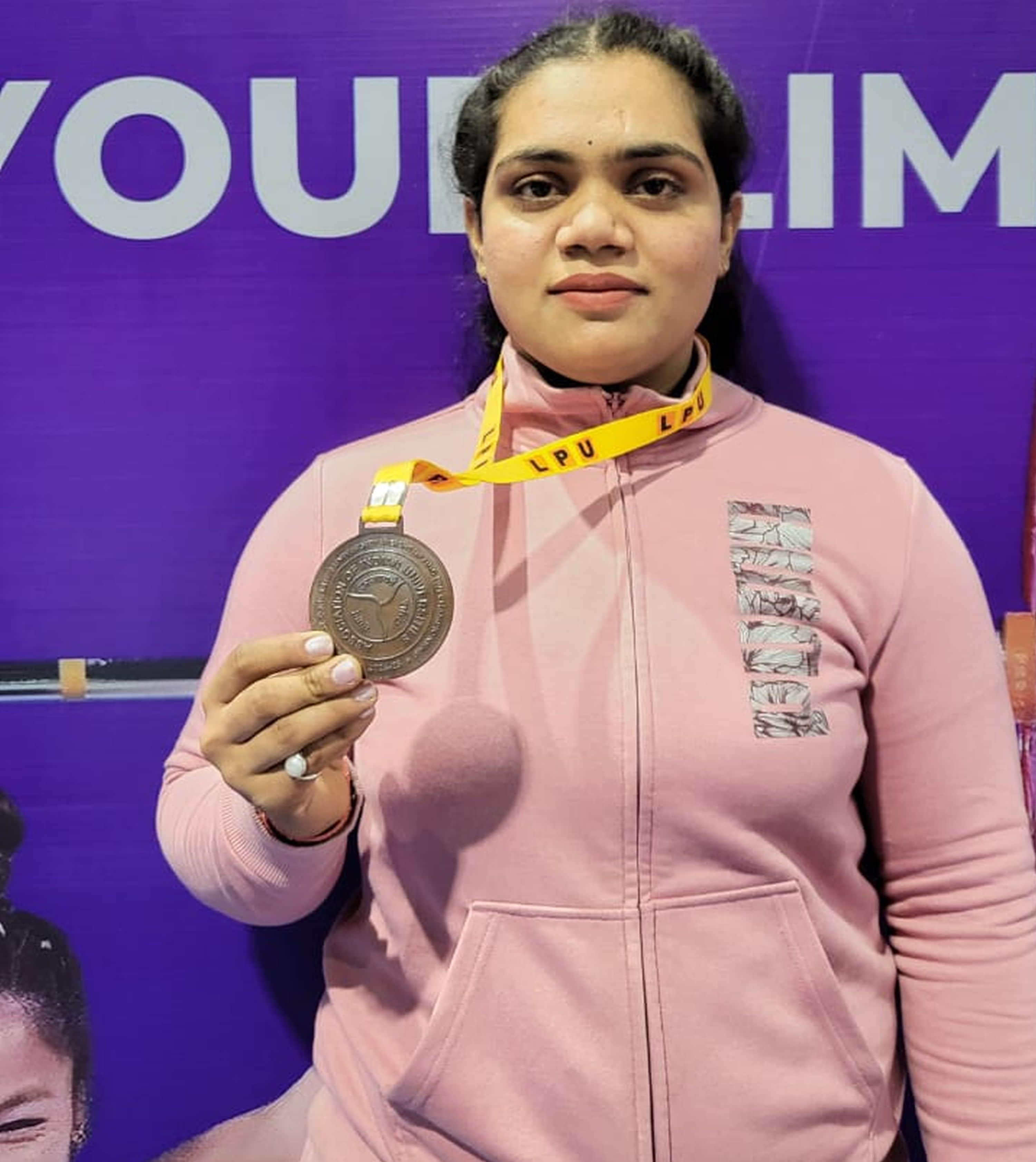 शिवांगी सिंह।