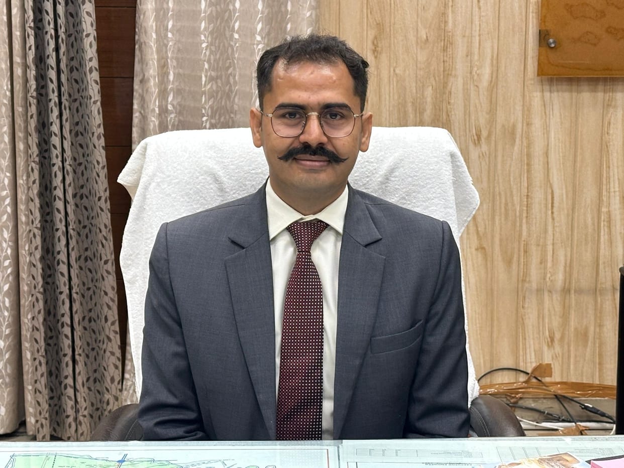 IAS Vishram Kumar has been given the additional charge of Deputy Commissioner of Karnal.
