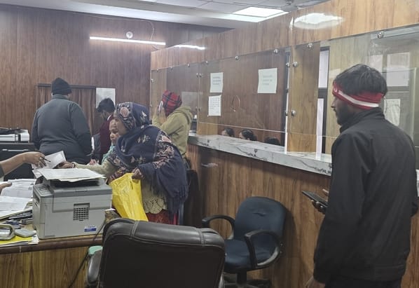 Final notices issued to 150 defaulters owing more than 10 lakh rupees; preparations underway to seal the buildings.