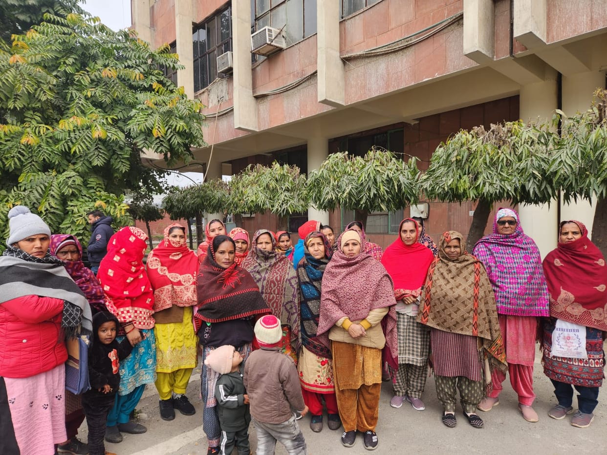 49 women duped of Rs 24.50 lakh by providing them group loans
