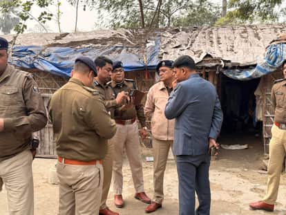 Bihar News FIR against 6 police personnel including the station head of Lalganj police station vaishali News