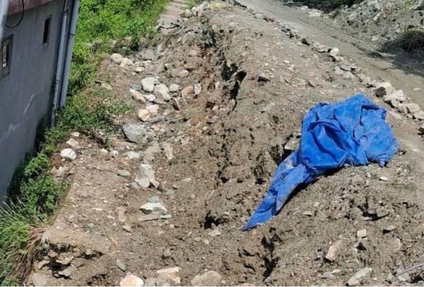 Nirmand-Kedas road in bad condition