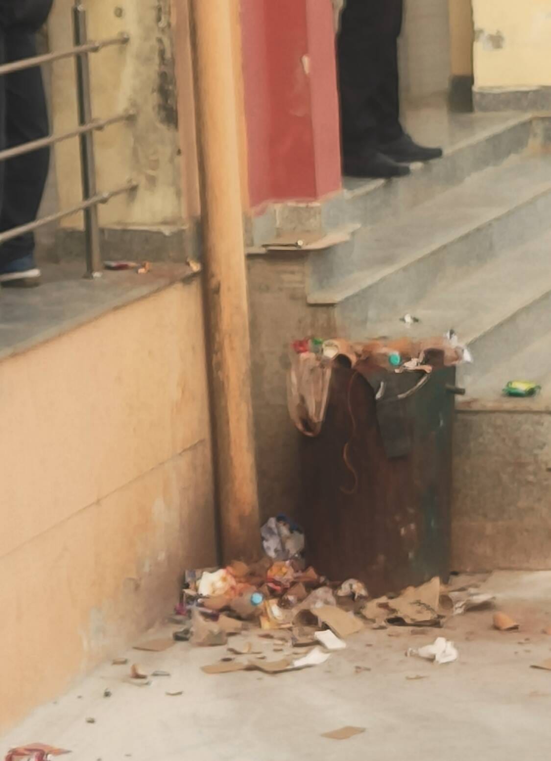 Piles of garbage in the tehsil premises, walls turned red due to betel spit