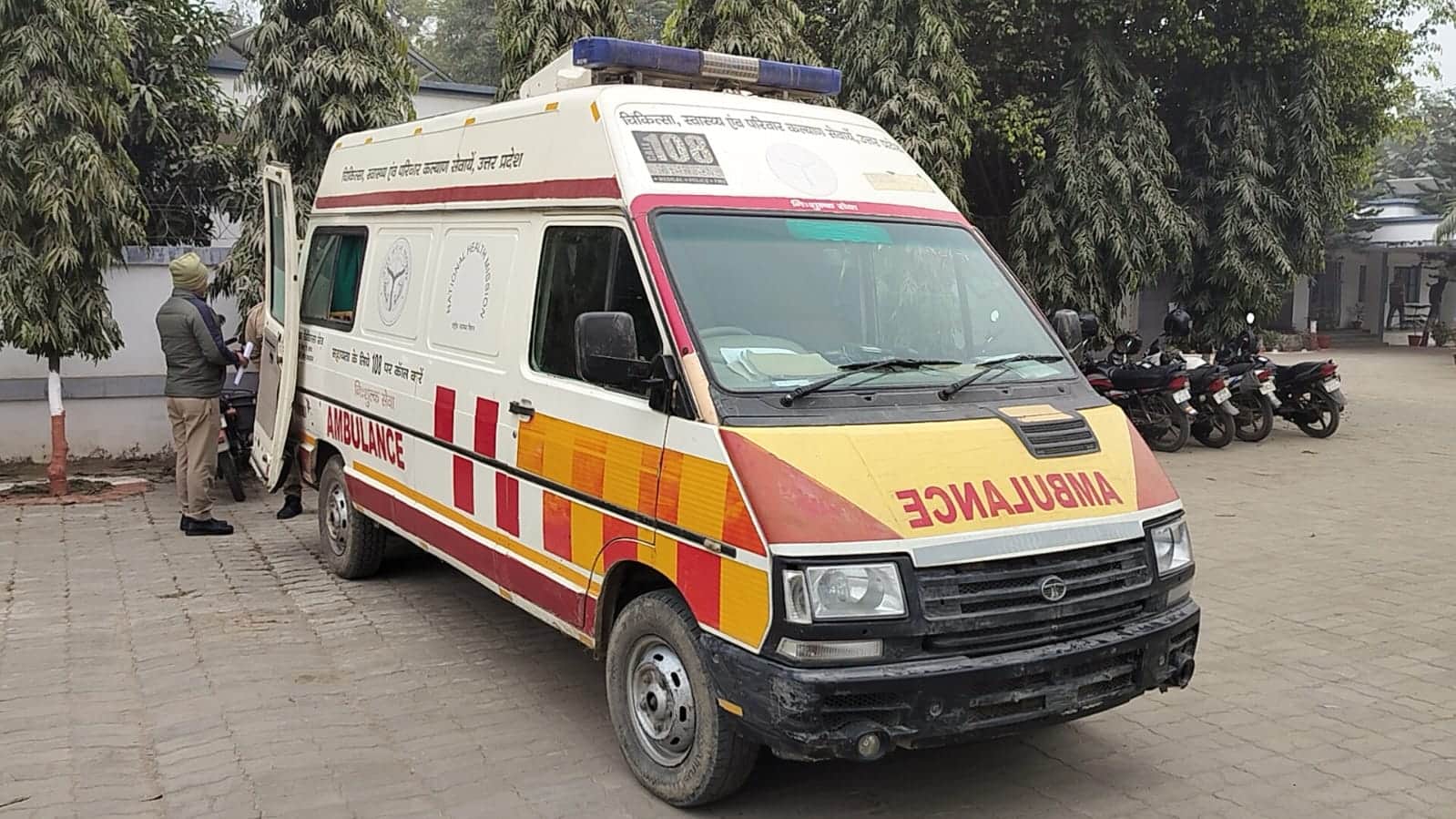 एंबुलेंस (सांकेतिक)