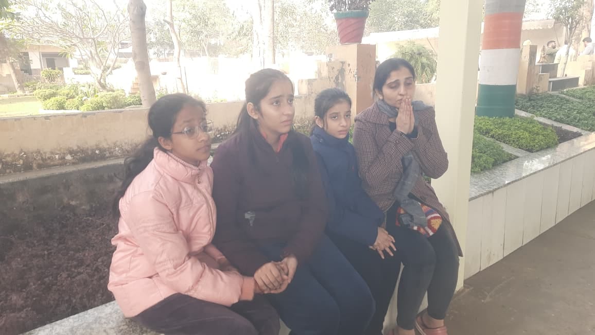 The family members from the maternal side have ended their protest, and Vanshika's body has been cremated