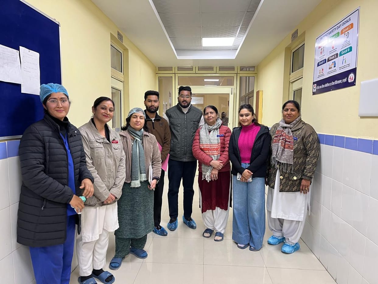 The team reached the hospital and took stock of the arrangements