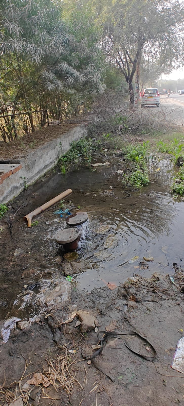 10,000 people in four colonies are drinking contaminated water, and despite complaints, municipal officials remain unresponsive.