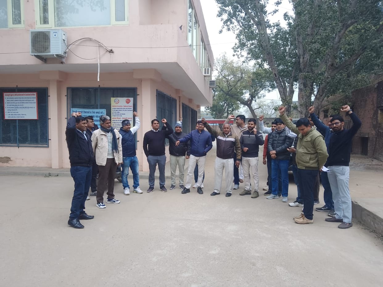 Junior engineers staged a protest over pending demands.