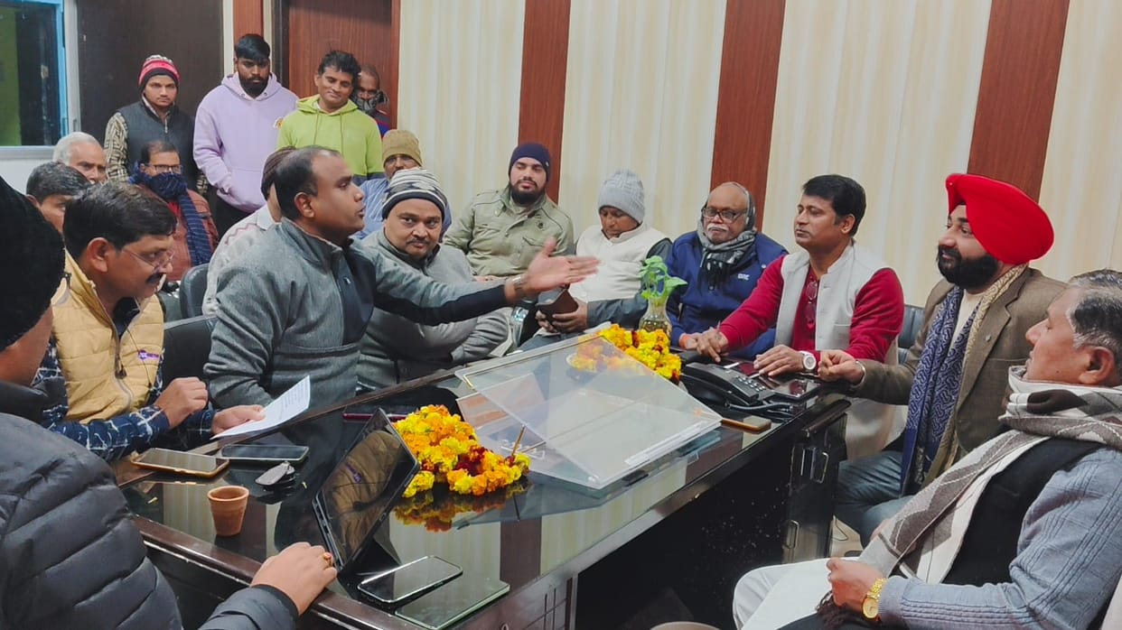 Talks on trade licenses inconclusive, traders boycott meeting