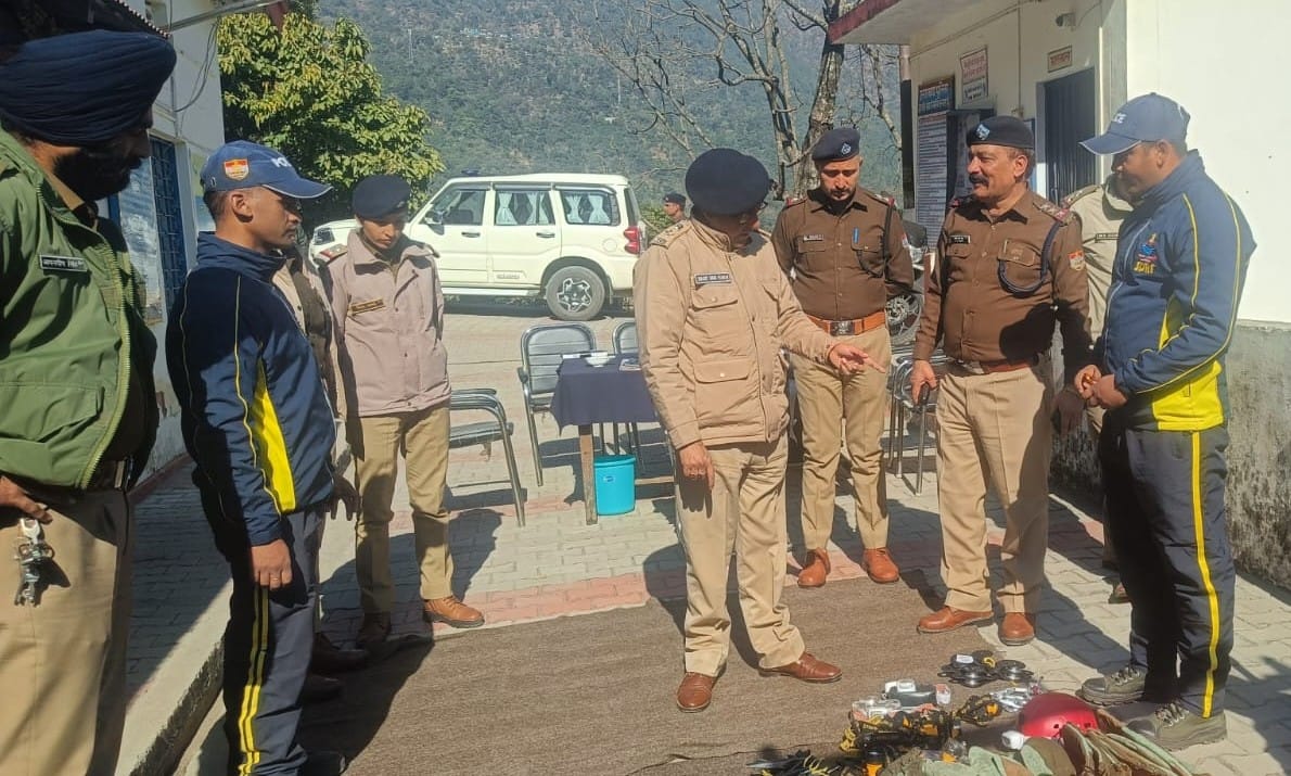 Pending complaints should be resolved expeditiously: SP
