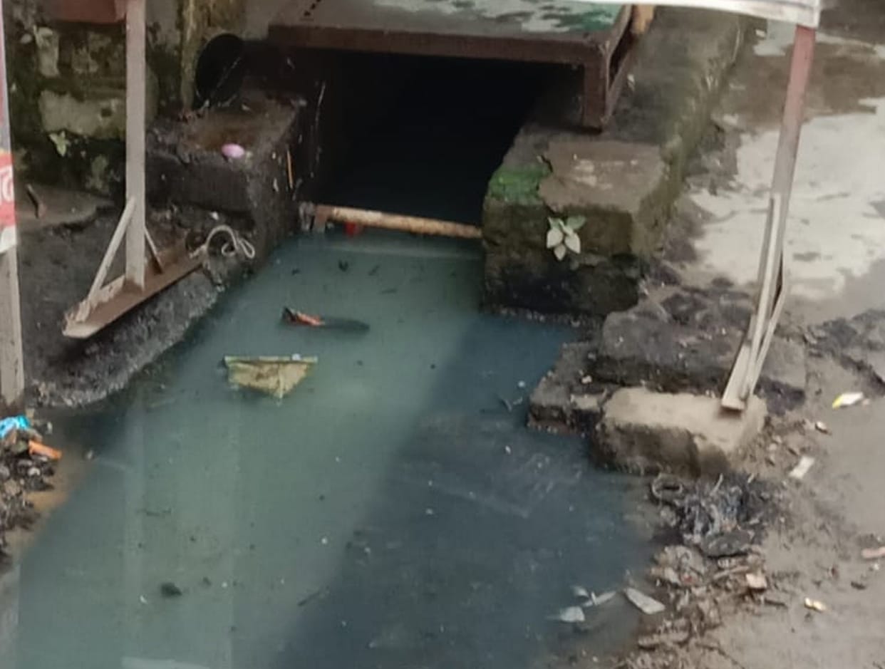 Pipelines are running over open drains, and contaminated water is reaching homes.
