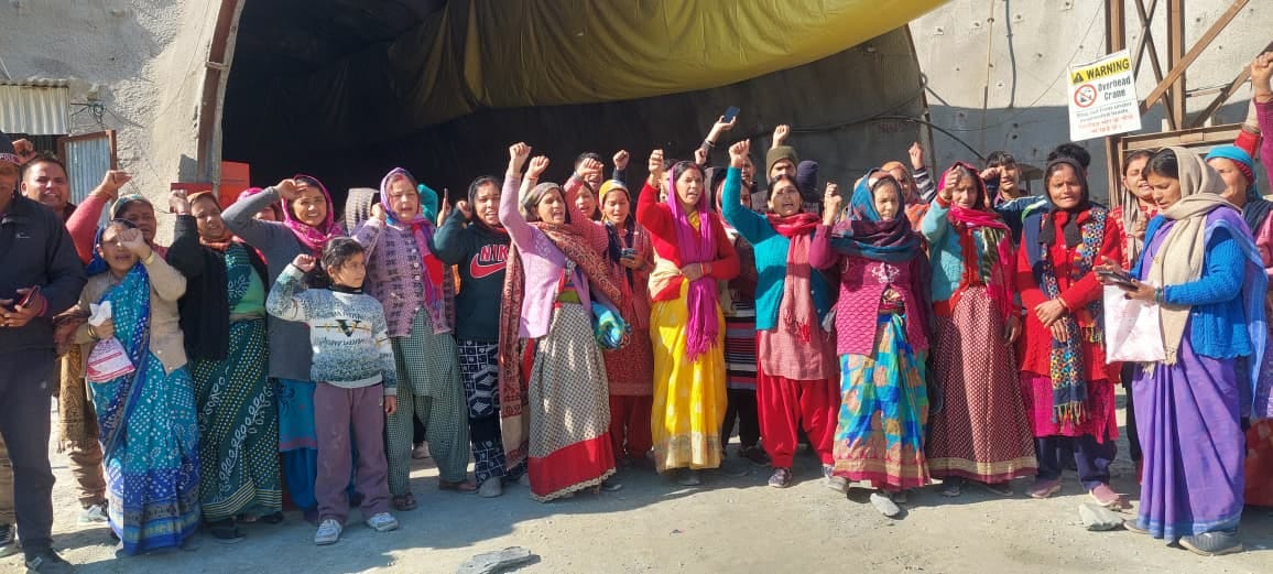 Tunnel construction has caused cracks in houses, and villagers in Panai have stopped the work.