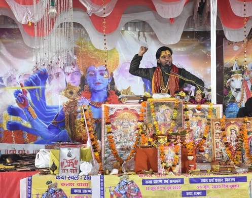 Act with discretion even in anger: Storyteller Dixit