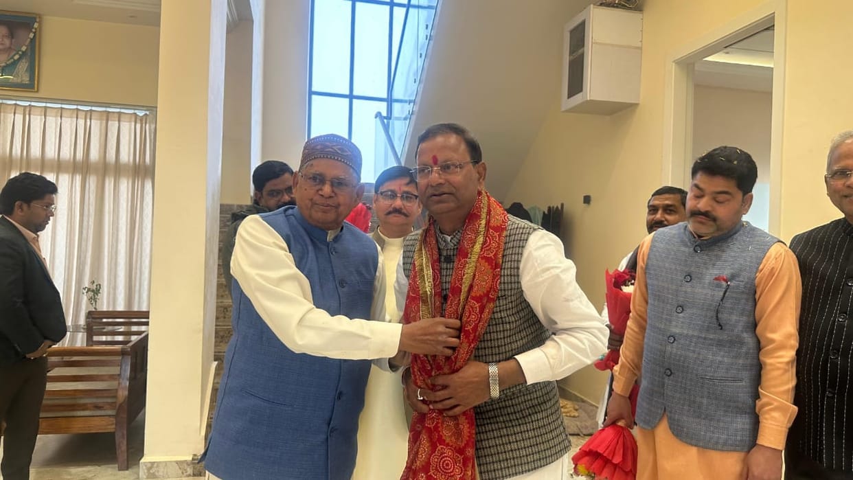 The current BJP president met the former state president and held a closed-door discussion.