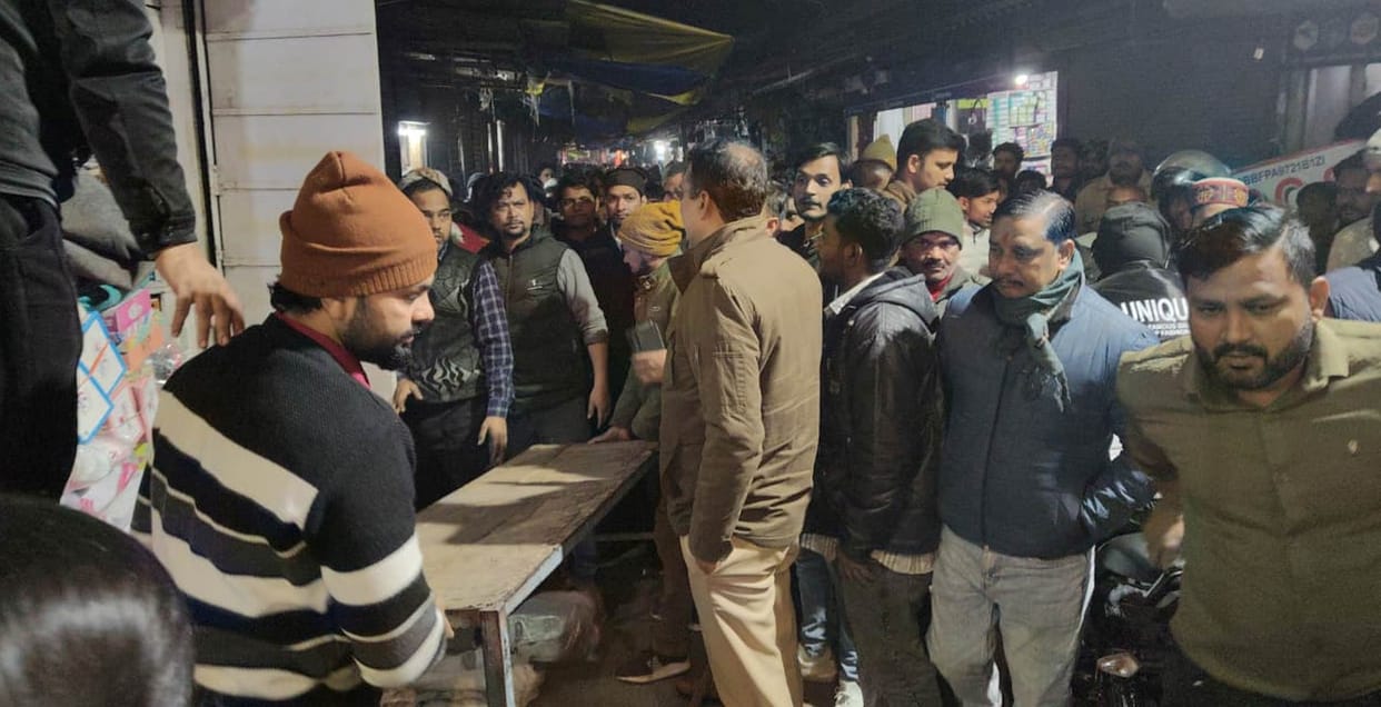 Bulldozer runs on encroachment, challan for 12 shops