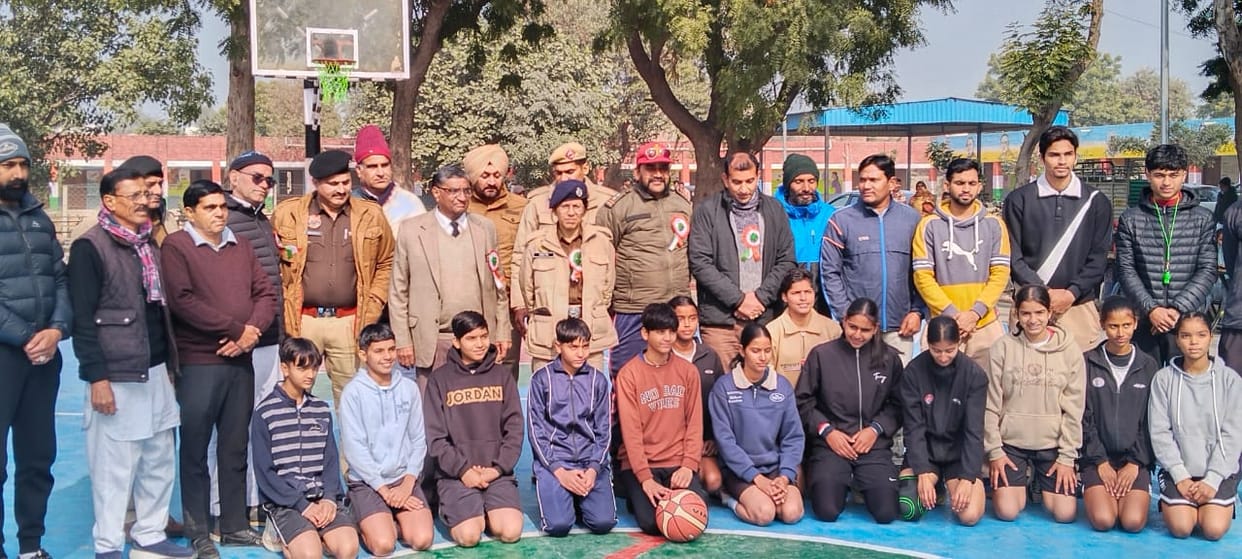Stay away from mobile phones and drugs, make sports a part of your routine