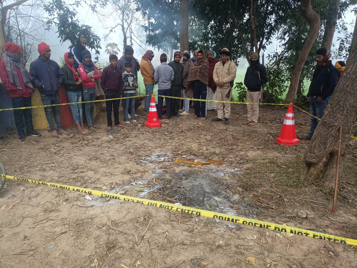 Sitamarhi Crime: Young man shot dead, creating panic in area; weapon and motorcycle recovered from spot