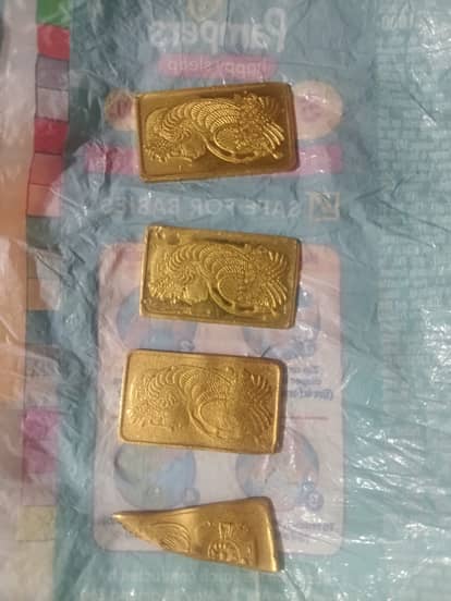 Illegal gold recovered at railway station in Sirsa