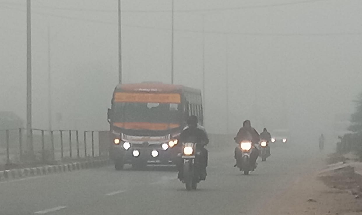 Temperature reached six degrees, melting and dense fog made people miserable.