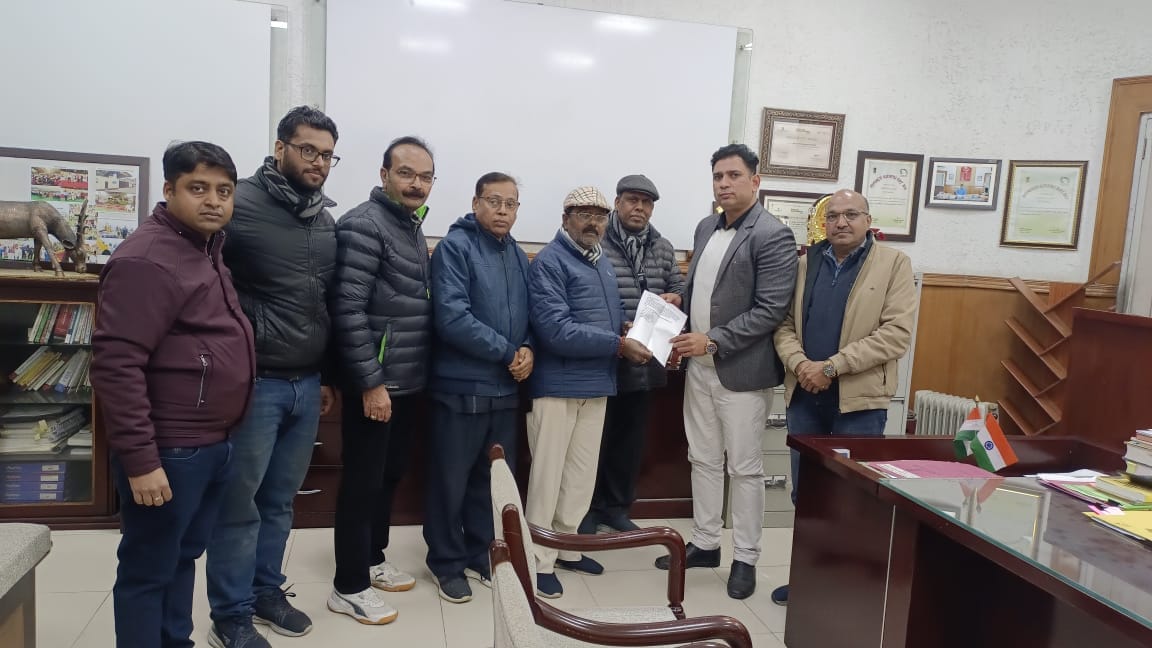 Traders are troubled by the arbitrariness of contractors in the cantonment area.
