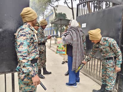 Saharsa: Police Perform Mock Drill at Civil Court saharsa Following Bomb Threats in 5 Districts in Bihar